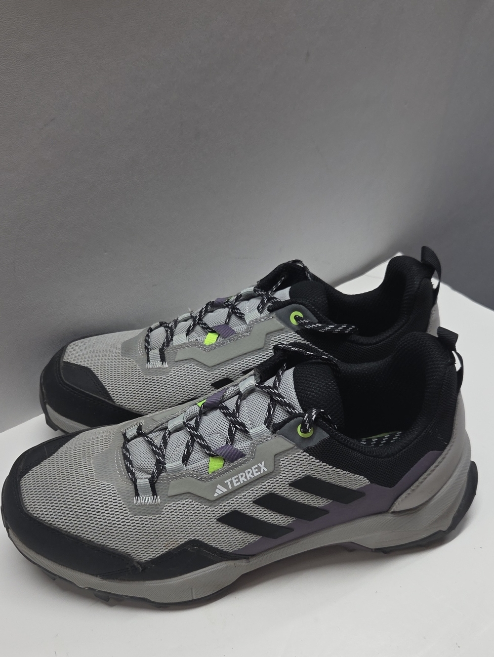 Adidas Terrex Men's Gray and Black Trail Shoes with Lime Accents Size 10